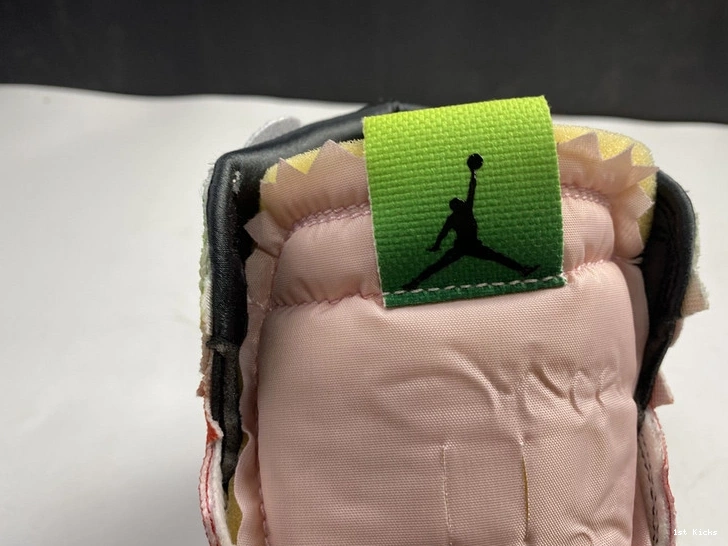 x Balvin Jordan 1 Air DC3481-900 0208